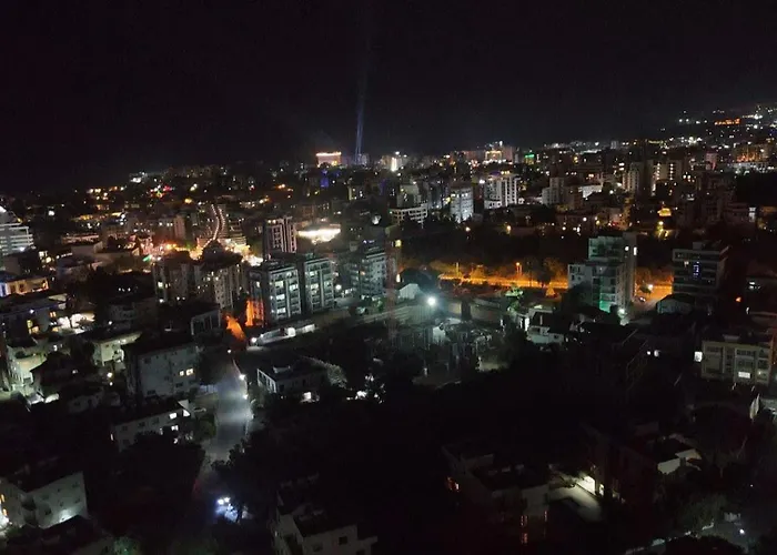 Girne Merkezde Genis Terasli Havuzlu * Karavas (Northern Cyprus)
